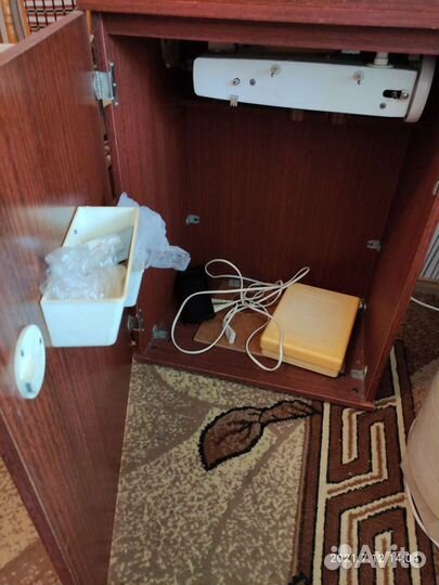 Швейная машина Чайка 142м