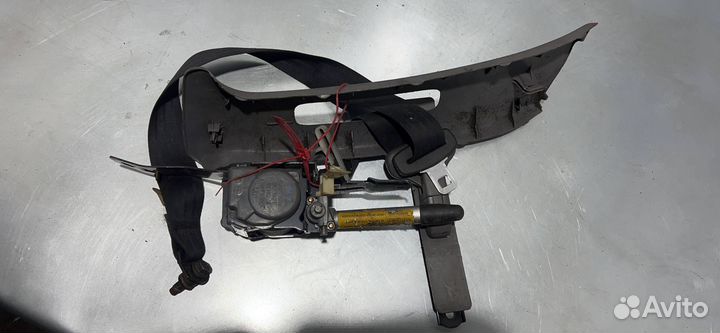 Ремень безопасности передний правый Nissan Almera