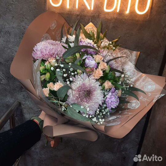 Букеты,цветы с доставкой по Рязани