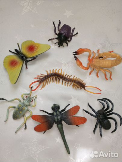 Фигурки разные,Эласмозавр и другие игрушки