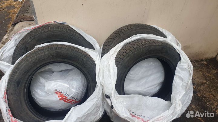 R17 Dunlop Grandtrek SJ6 225/60, PCD 0x110 DIA 15
