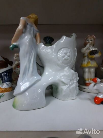 Статуэтка ваза девушка, фарфор Германия