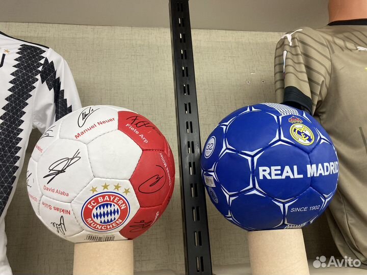 Футбольный мяч