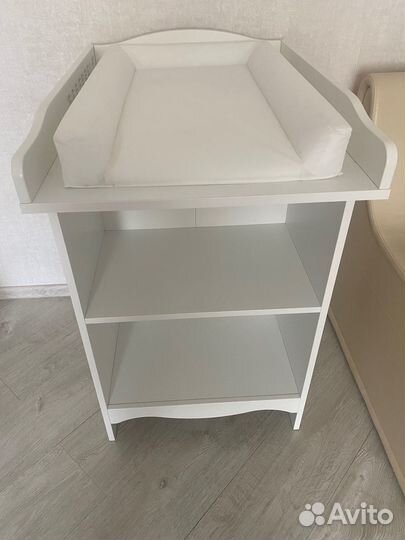 Пеленальный столик IKEA+ матрасик+ контейнеры