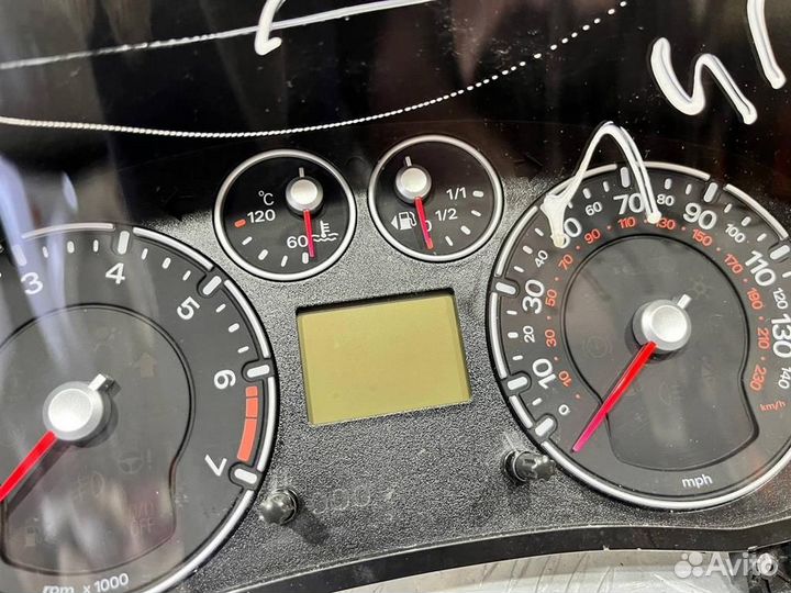 Щиток приборов Ford Fusion