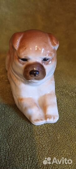 Фарфоровая статуэтка, фигурка собаки. лфз