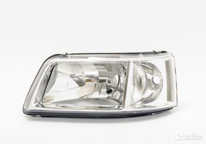 Фара левая Volkswagen Transporter T5
