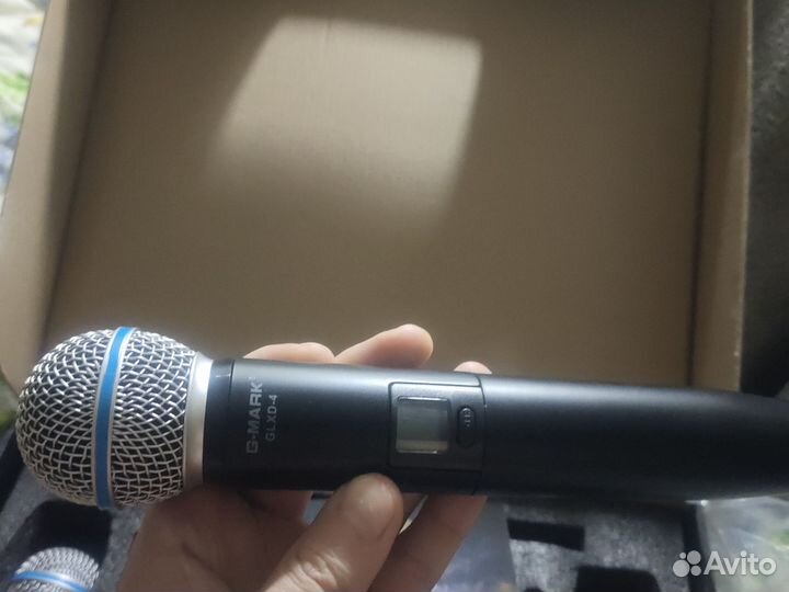 Радиомикрофоны G-mark (два на базе)