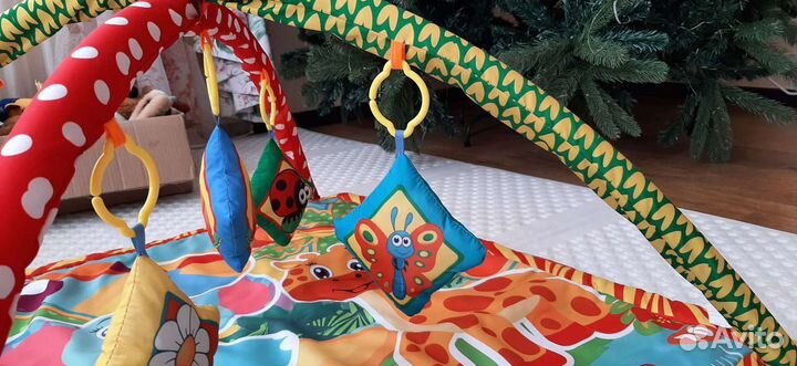 Развивающий коврик