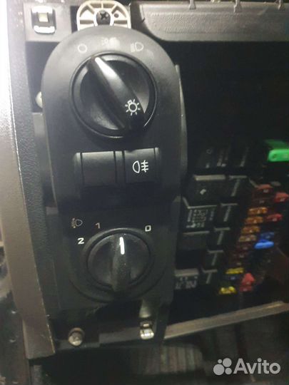 Блок управления светом на Ладу Гранту