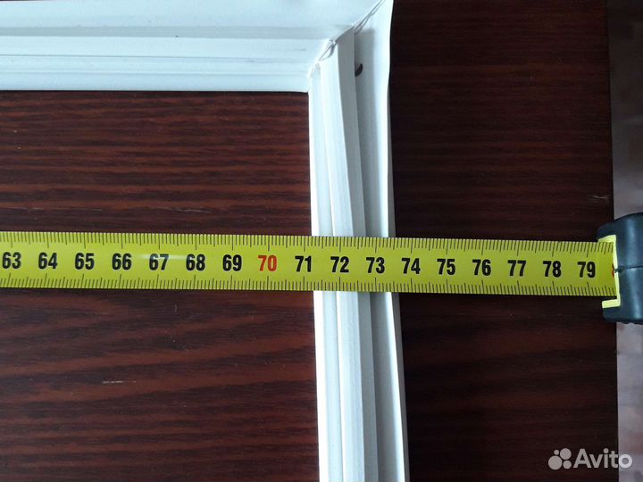 Уплотнитель для морозильной камеры холодильника