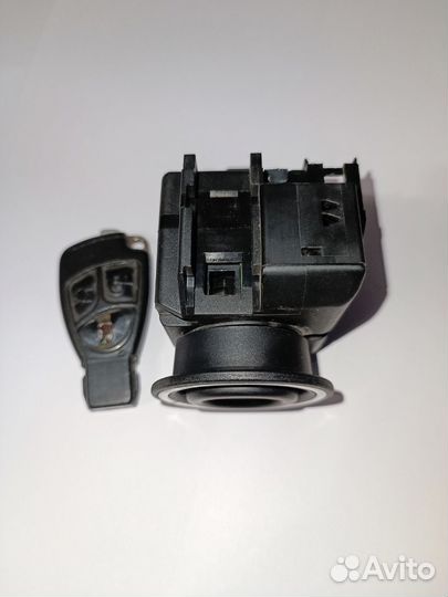 Замок зажигания с ключом на Мерседес