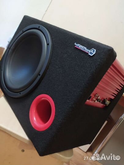 Активный сабвуфер в авто