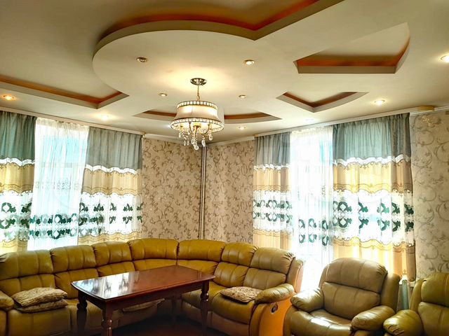 3-к. квартира, 135,3 м², 5/7 эт.