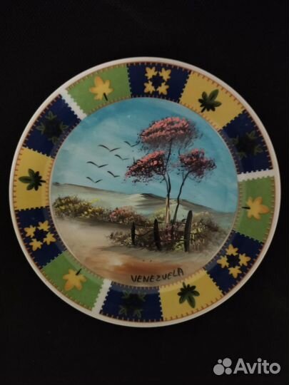 Сувенирные тарелки