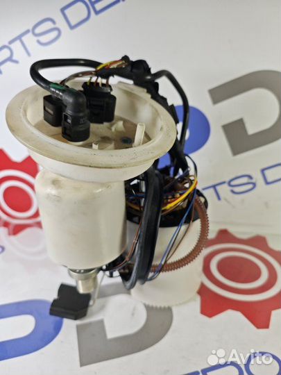 Топливный насос низкого давления Audi A6 Avant C7