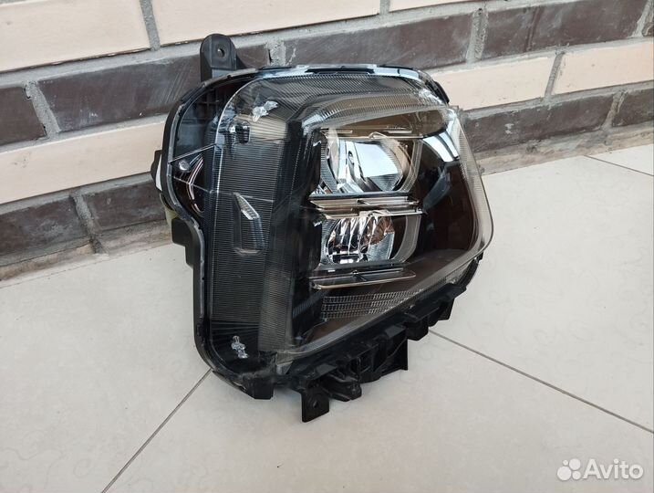 Фара правая Hyundai Tucson 4 LED Оригинал