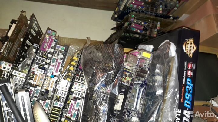 Материнская Плата + (30) Intel D865perl) не рабоча