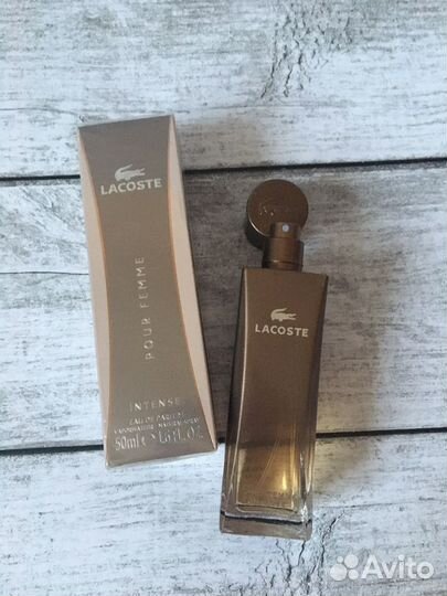 Lacoste pour femme Intense