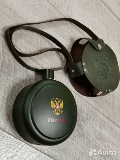 Фляжка подарочная