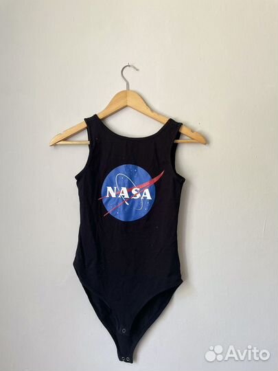 Пакет с женскими вещами