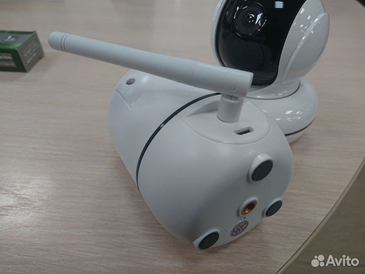 Умная вайфай камера видеонаблюдения с записью