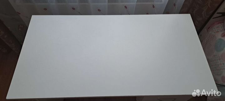 Детский письменный стол