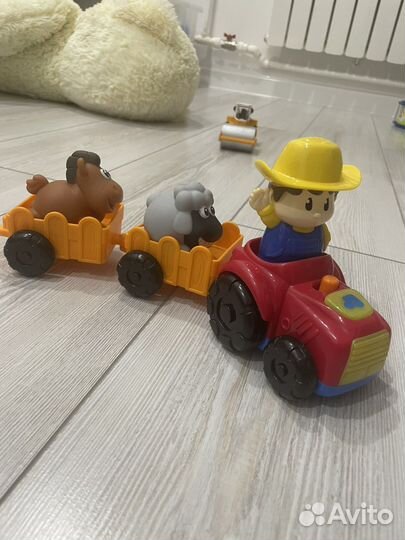 Трактор с прицепом