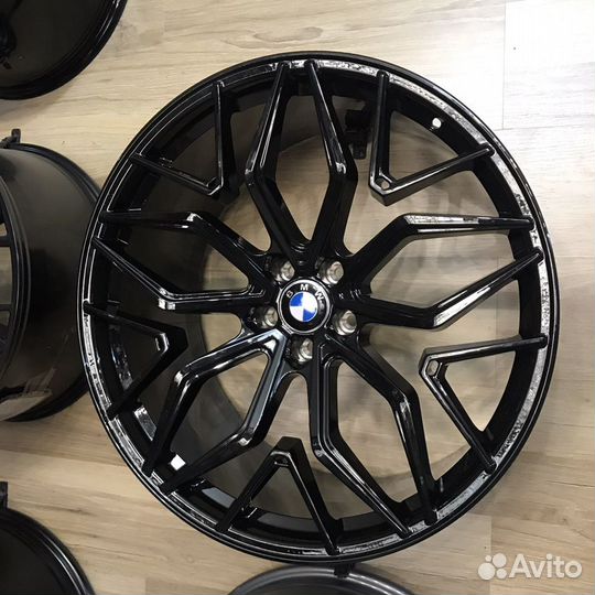 Разноширокие Кованые диски R22 Z-Performance