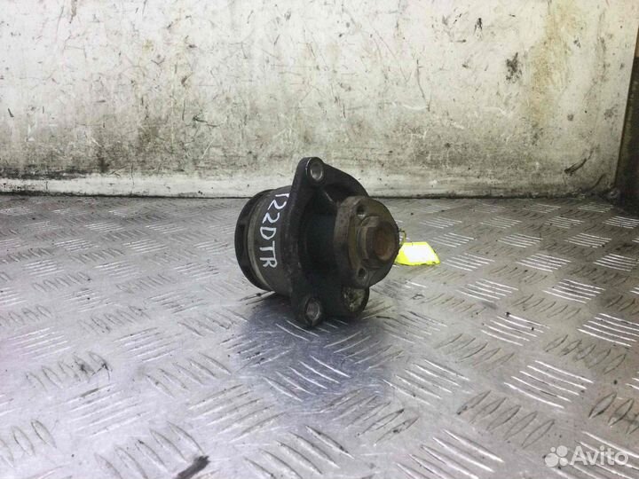 Помпа Opel Zafira Y22dtr