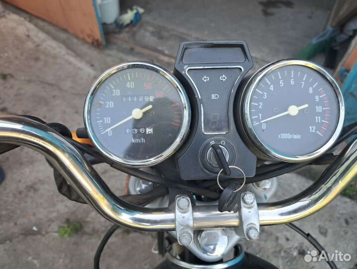 Продаю мопед