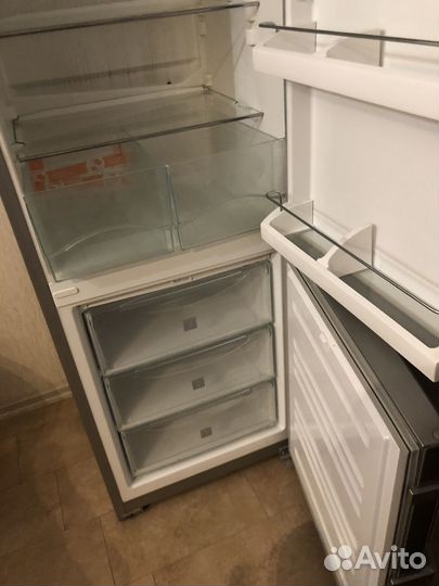 Холодильник liebherr