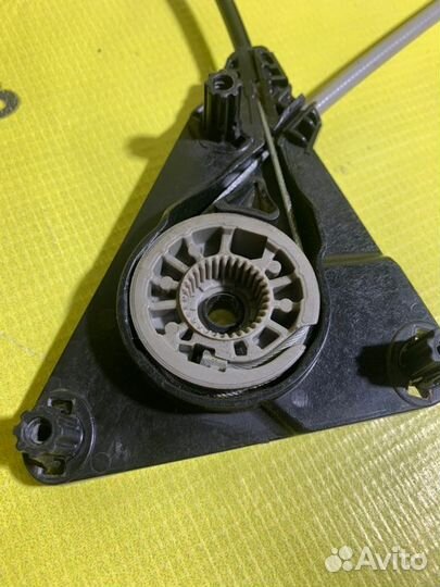 Стеклоподъемник задний правый Vw Polo 5 1.6 2019