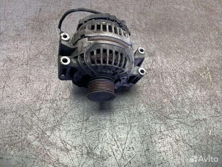 Генератор Audi A4 универсал ALZ 2005