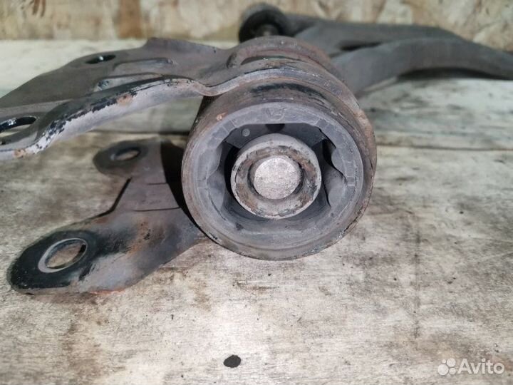 Рычаг передний правый Ford Focus 3 хетчбэк 1.6