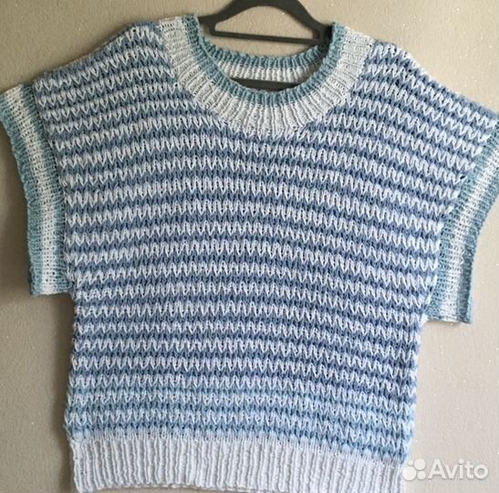 Жилет женский вязанный