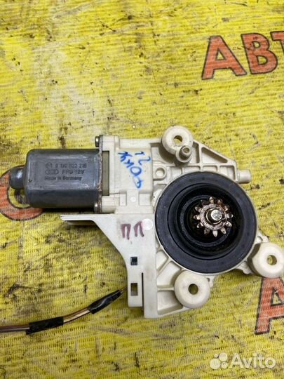 Мотор стеклоподъемника передний правый Ford Focus