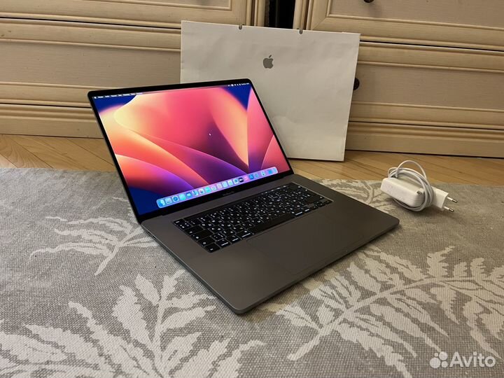 MacBook Pro 16 i9 32Gb 1Tb 8Gb 5600M