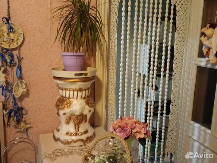 Подставка для цветов