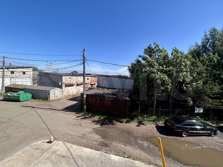 Гараж, > 30 м²