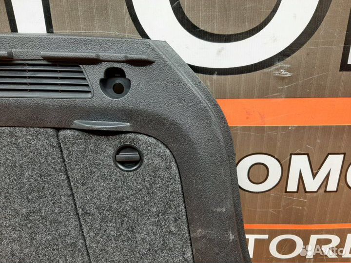 Обшивка багажника правая Volkswagen Tiguan 5N cawa