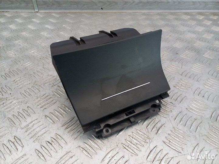 Пепельница Skoda Octavia A5 1.6 BSE 102Л.С лифтбек