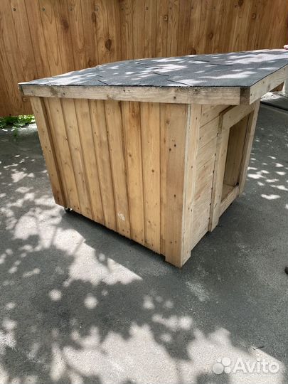 Собачья будка утепленная, бу 2 месяца