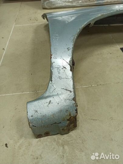 Крыло переднее правое Mazda Demio DW3W