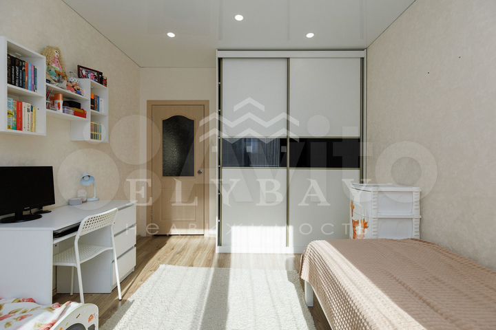 2-к. квартира, 51 м², 1/9 эт.