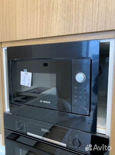 Микроволновая печь Bosch bfl523mb3