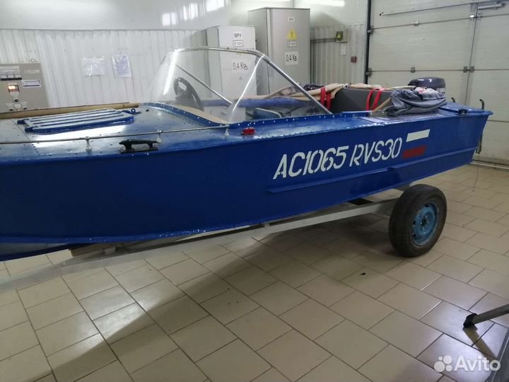 Моторная лодка прогресс 2М