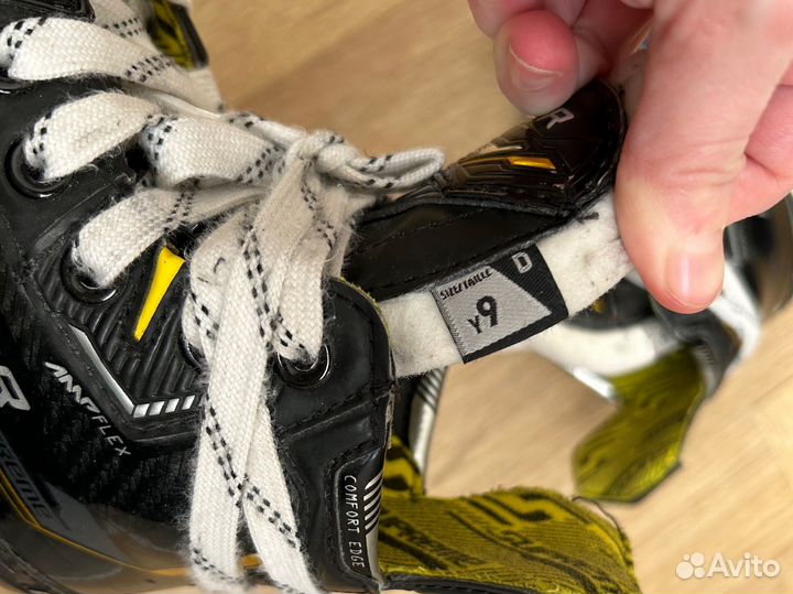 Коньки хоккейные Supreme M5 PRO skate YTH 9