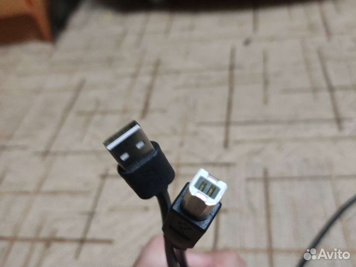 Студийный микрофон