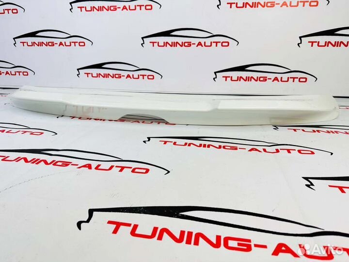 Спойлер на багажник Toyota Camry 70 TRD B8566